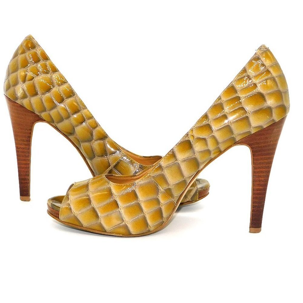Nine West Yellow/Gray Patent Leather Stiletto Heel